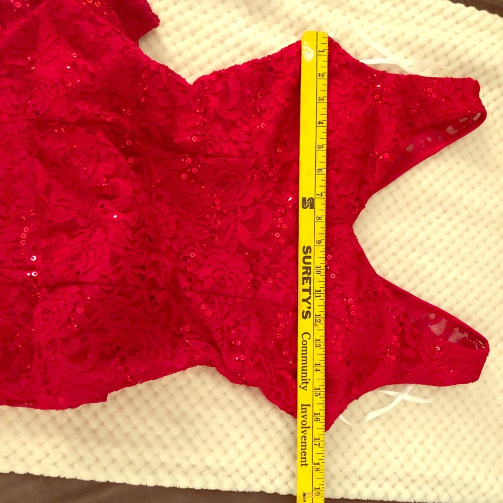 Fire engine red hot dress 👗